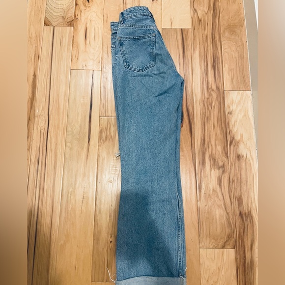 Zara Distressed High Rise Ripped Jeans! - Picture 4 of 4